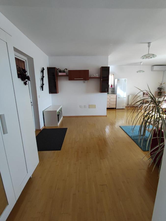 M K L Studio Alba Iulia Bagian luar foto