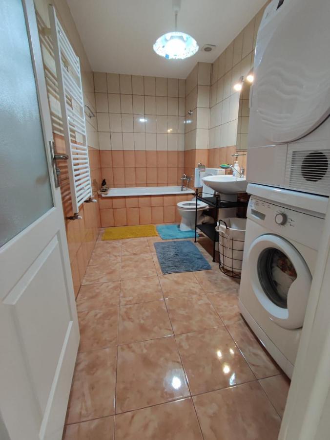 M K L Studio Alba Iulia Bagian luar foto